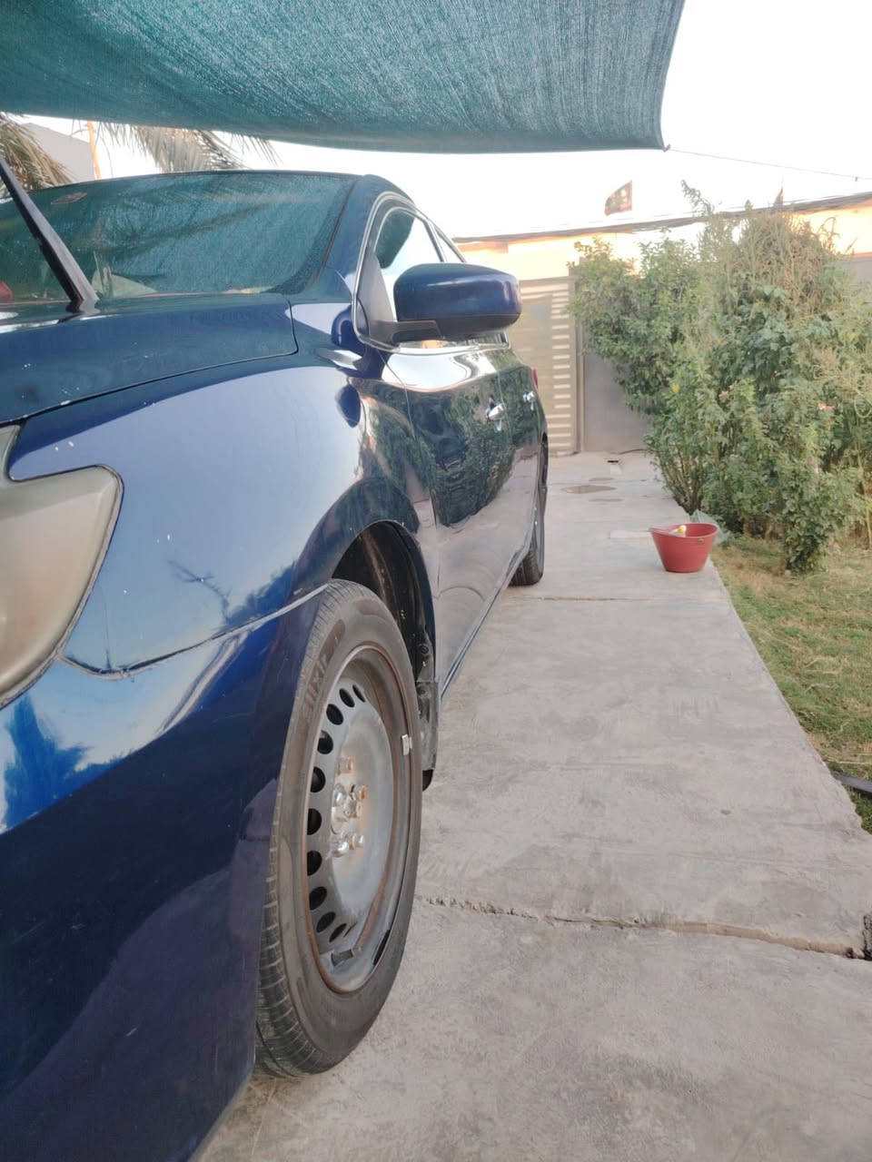 سلام عليكم
نيسان سنترا 2017 ماشيه 119 ميل محرك جديد مكفول كيرها كايم وينزل من سعرها 

ضررها بامريكا فقط خشم بنيد ومصبوغ البنيد وهنا بابين جهه سايق صبغ اثر شخوط بدون حادث بدون ضرر بدون اي شي
سياره نضيفه ونصبه حلوه بسمي تحويل ثاني يوم رقمها ديالى 

عنوان السياره ديالى
سعر 98
***********
