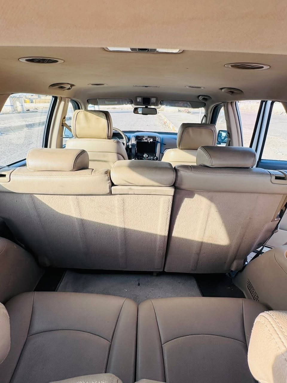 السلام عليكم ورحمة الله وبركاته 
كيا موهافي. للبيع. 
موديل. 2016. رقم اربيل بسمي
مكفولة  كفالة عامه 
فور ويل. 
تحكمات ستيرن جهتين 
كامره حساسات خلفي وامامي 
كشنات جلد تبريد. ثلاث قطع
شاشات. داخلية 
باب الجنطه. شفط
محرك 6 سلندر 3800
ماشيه. 148  الف حقيقي 
السعر. 180 $. 

سياره جاهزه ومابيها اي نقص. تخم تاير جديد. نكسن الاصلي  
باتري جديد. للاستفسار 
***********
مكان السيارة بغداد
