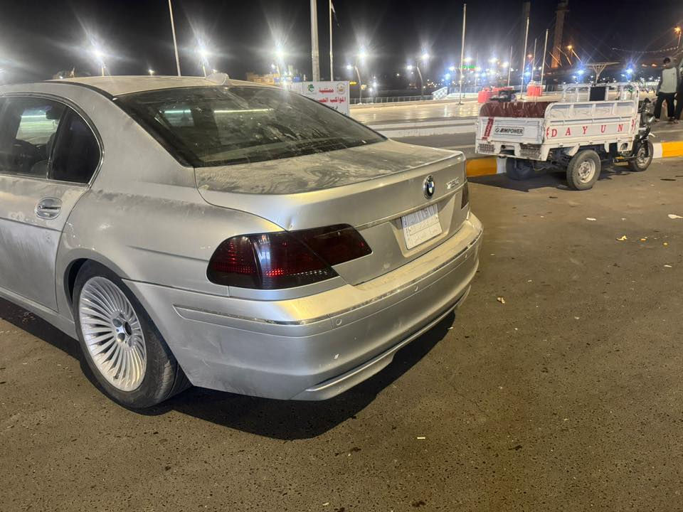 السلام عليكم
باخرة 750 خليجي كفالة من حادث وصبغ للبيع موديل 2006 باب طويل 

 رقم بصرة

 سنوية منتهية تريد تجديد تريد مداور تريد وكلة حاضر

السيارة بيها قطعتين جاردات باب السايق والي وراه

4 ابواب شفط

جنطه شفط 

بردات بيهن مشكله بسيطه  

فتحه سلايد وانطيك فتة ويها احتياط كاملة

ثلاجة داخلية

ستيرن تحكم كهرباء 

غرفتها داخل رصاصي  كشنات مو حلوات تريد تبدل تريد دوشم دشبول يخبل

كشنات جلد كهرباء تدفئة تبريد

وتبريد منضومة جديده بس كمبريسر شغلت هسه شو واكف مادري فيوز بيه مشكله 

 وخزن وضعيات

تجاوي ايضا كهرباء

مري قلاب ويه البك

إنارة ترحيب داخلية 

وخارجية وباليدات 

تبريد ثلاث قطع  حتى بل قمارة

هاند بريك بصمه حساسه واكف وما جيكته

سيدي جنجر cd

زراكات لايت امامية

لايت منظومة زنون بلاد

حساسات امامي وخلفي

باتري جديد قبل اسبوع بدلته

تايرات الاماميه قبل يومين شديتهن بس عدي ويل بيه عواج بسيط

بعد هواي مواصفات ما تخلص 

رقم الهاتف بيه واتساب ***********

السعر 115 متوازي على بيع كلش ولحد يكسر بيها
