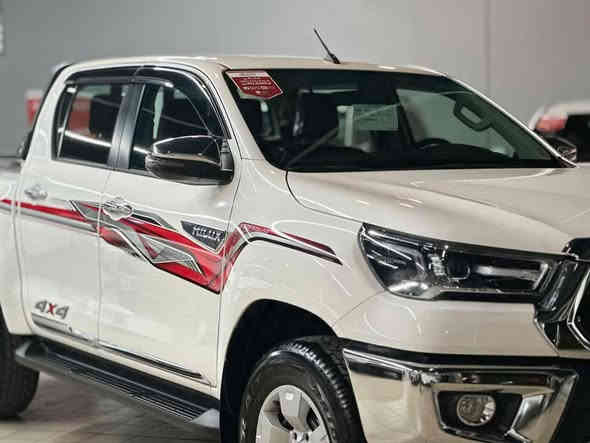 تویوتا هایلوکس ٢٠٢٥ 4x4 ساز
گير عادي
مصابيح امامي خلفي led
کشنات امامی تبرید
وایرلیس شحن
کامیرا خلفی
تحکم ستیرن
رادار جانبی
عگال 
حساسات خلفی
قفل اکسل دفلوك

٤٥،٤٠٠،٠٠٠ دینار

شركة نويكار اوتو لتجارة السيارات في اربيل 📍
تقاطع مخمور - بصف معمل بيبسي 📍

للتواصل مع قسم المبيعات:-

*********** واتساب☎
*********** واتساب☎
