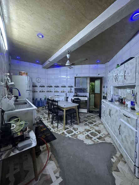 ✍️ شقة مؤثثة للبيع سرقفلية طابق أول ( فوق الأرضي )
في شارع فلسطين قرب مثلجات نادية ↘️↘️↘️

✅  المساحة  150 متر - طابق أول فوق الأرضي 
✅  2 غرفتين نوم 
✅  استقبال 
✅  مـطبخ 
✅  2 خدمات صحية غربي - شرقي 
✅  2 بالكونـات
✅  سعر البيع سرقفلية 24 مليون 
✅  سعر الإيجار الثابت 450 ألف
✅  تـبـاع الشقـة مع الأثاث بالكامل 

☎️    ***********  واتس أب / محمد حسن
