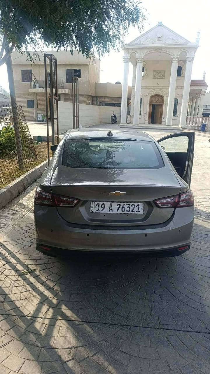 🚗 للبيع Chevrolet Malibu 2024 موديل 2024 أمريكي
سيارة معوقين، رقم كربلاء دولي
بيها ضربة سطحية خفيفة جداً وما تأثر على الاستخدام
✔️ مكينة قوية وناعمة
✔️ سيارة مريحة ونظيفة
💰 السعر 110  ورقه  سعر جدا مناسب  وبيها مجال للجادين
مكان سياره كربلاء 
⏰ البيع مستعجل
‏‪0771 209 3823‬‏
