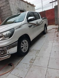 هايلوكس • ٢٠١٧ • رقم بصره