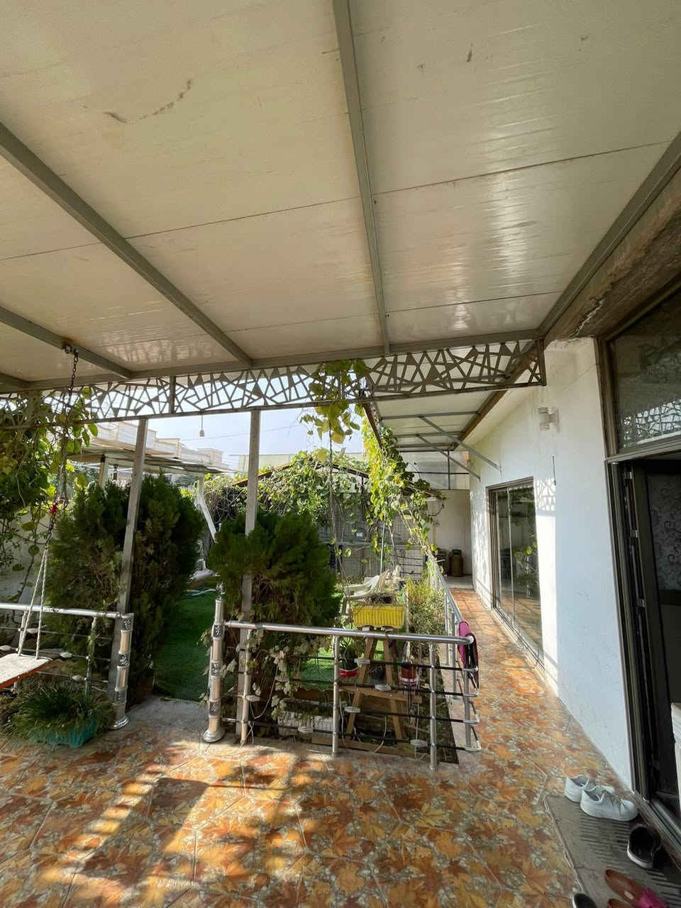 #لاوان_ستي
منزل للبيع بسعر مناسب في اربيل 
مجمع لاوان ستي 
200م
2نوم
يتسجل طابو صرف

0750 846 2528 

***********
