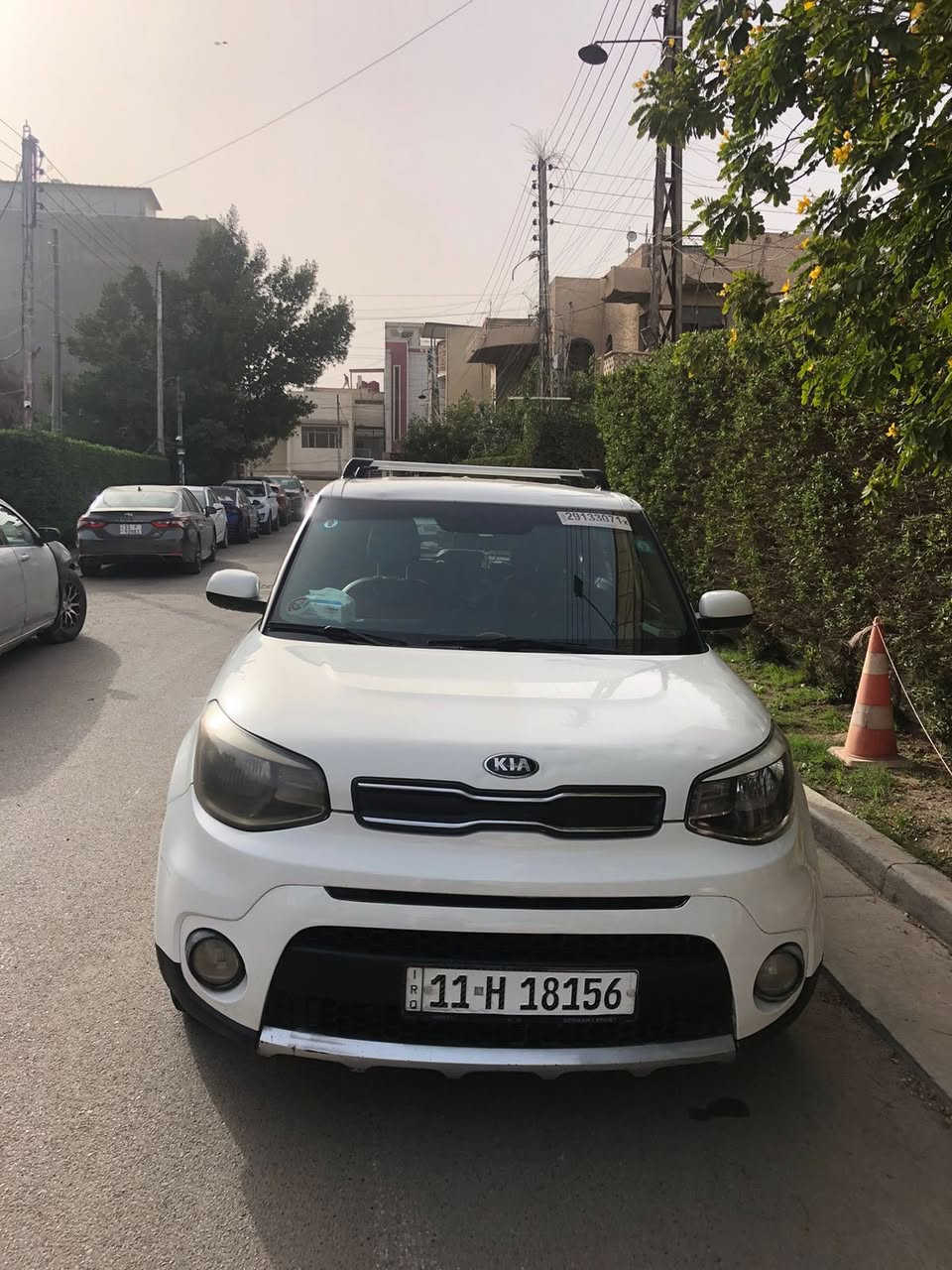 السلام عليكم من رخصة الادمن 
للبيع كيا سول موديل 19
محرك 2.0  gdi 
ماشية 75 الف ميل 
السيارة كير محرك صدر  جديد عليها منضومة غاز 
السيارة كشنات جلد تحكم ستيرن جهتين مثبت سرعة شاشة كبيرة تدفئة تبريد السيارة جاهزة 
حادثها باب و جاملغ خلفي جهة سايق و صور الحادث موجودة و هنا وكع باب على البنيد مرجع على البارد السيارة كشرها بي ملاحظات 
سعرها 120 و بيها مجال للشراي مكاني بغداد المنصور 
الهاتف *********** بي واتساب للاستفسار اكثر
