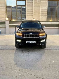 شباب جيب شيروكي  2023 7 راكب ‏           7      JEEP GRAND CHEROKE  حا...