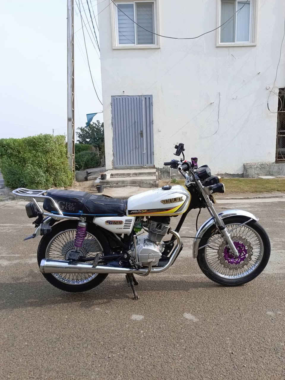 للبيع تايگر 4 گير مديل 25 اوراق كاملة مكينة ناعمة لانضوح ولاتفيلس ولادخانه دشبول الكتروني كهربائيات شلع شغال دبل ستاند بريك امامي خلفي مزودة باشاير زنون خلفية وحامل جهاز دراجة حلوة ربع متذب عليها ابيعها 550 مكاني بغداد البياع الشراي يتصل ***********
