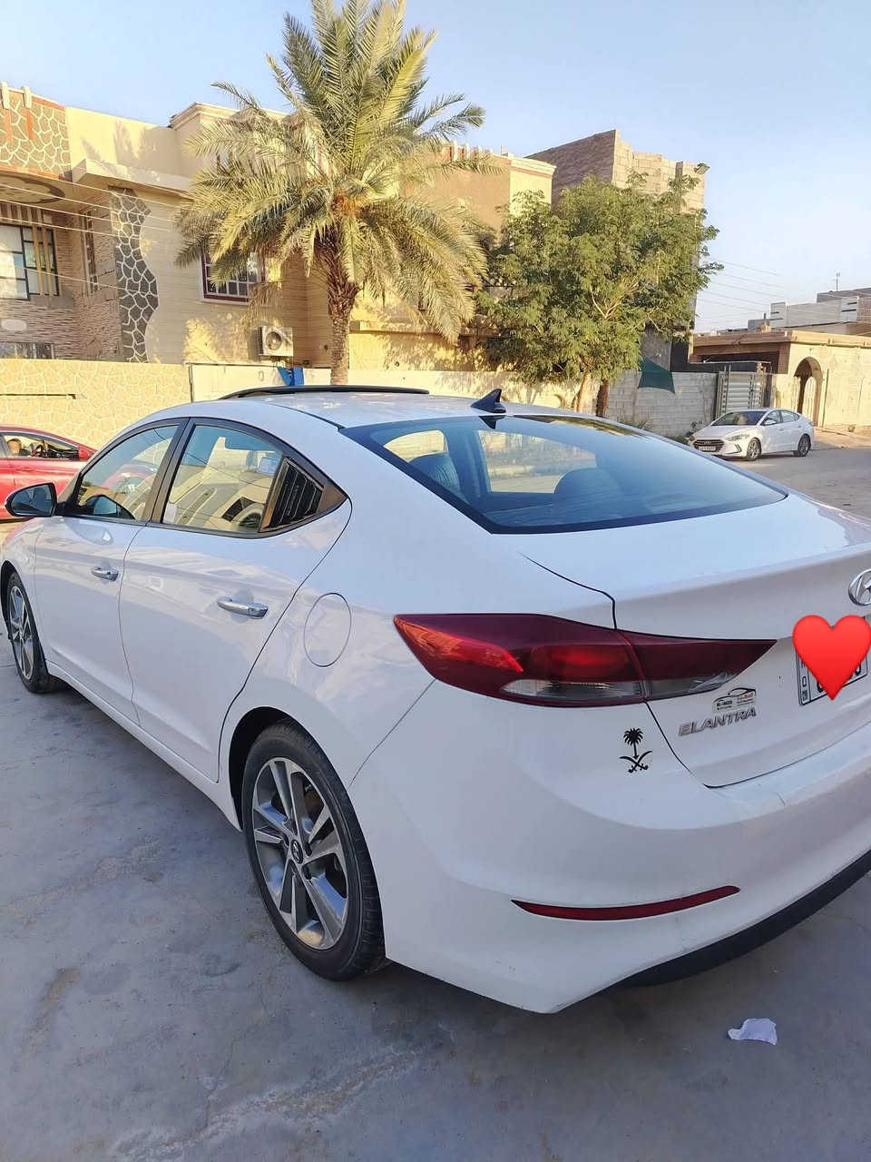 السلام عليكم للبيع
النترا ١٧ خليجي فول مواصفات السياره كفاله عامه من الصبغ والتبديل فقط بيها بارد بل باب الصدر وبل هلال الجاملغ الخلفي 

رقم بغداد الدولي تحويل ثاني يوم محرك ٢٠٠٠ دوش

السعر ١٤٥ وبيها مجال المكان السياره الرمادي الاستفسار عن هذا الرقم ***********
