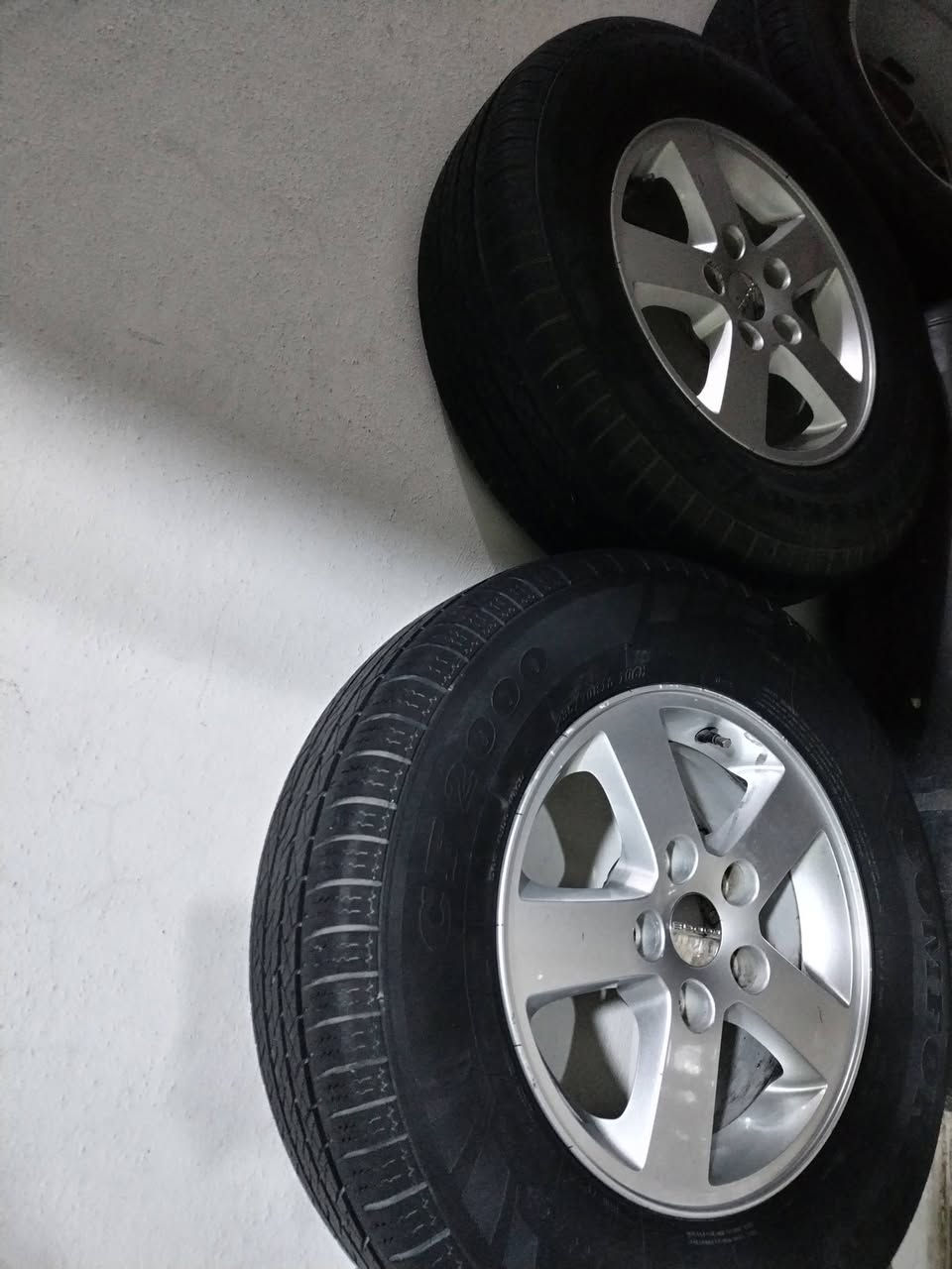 السلام عليكم
تخم ويل دوج  نضافة فول تخم تاير جديد ويا تخم حساس ومسويله بلنص جيب وشد كبل 
سعرة 400 الف وبي مجال 
للاستفسار 
***********
