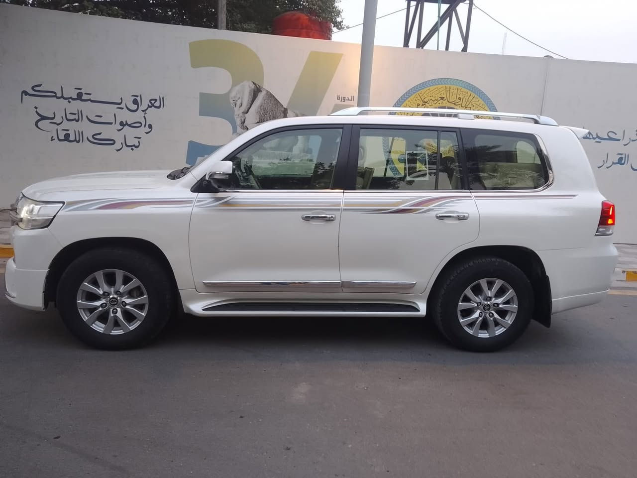 السلام عليكم من رخصة الادمن المحترم
لاندكروز GXR موديل 2017 موصفات ساز
رقم بغداد مميز تحويل نفس اليوم
السيارة جديدة جدا وأحلى من الصور 
نهائياً كل نقص مابيه بحالة الوكالة
عداد المسافة 92 الف
السونار مرفوق مع الصور
العنوان بغداد الخضراء 
السعر 48 الف وقابل للتفاوض
للاستفسار الاتصال على الارقام التالية
***********
***********
