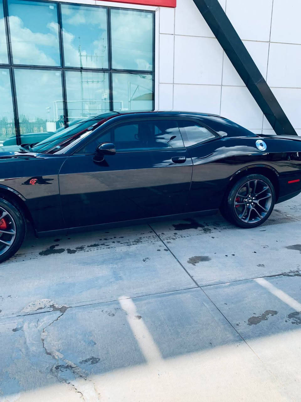 مواسەفات sxt
بەسمە
شاشە
کامیرە
18هەزار میل رۆیشتیە
تعدی سورعە
تحکوماتی سوکان
کوشین کارەبا
دەرکە بەسمە
سندوق بەسمە
سەیارەکە چاملغی لای سەکن و روبعەک بۆنیتی سبوغە بی ژۆری بی ارباک
کامل جوانکاری لۆ کرایە
ویلی سکاتی لەسەرە
چوار تایەی نوی لۆ بەسترایە
رەقەم و هەموو شتی نویە
رەقەم هەولیرە
تەعویل و غرامەی بەشەرتە
بی کەمو کوریە و جاهیزە
سحر 212مەجال
*********** أربيل, العراق
