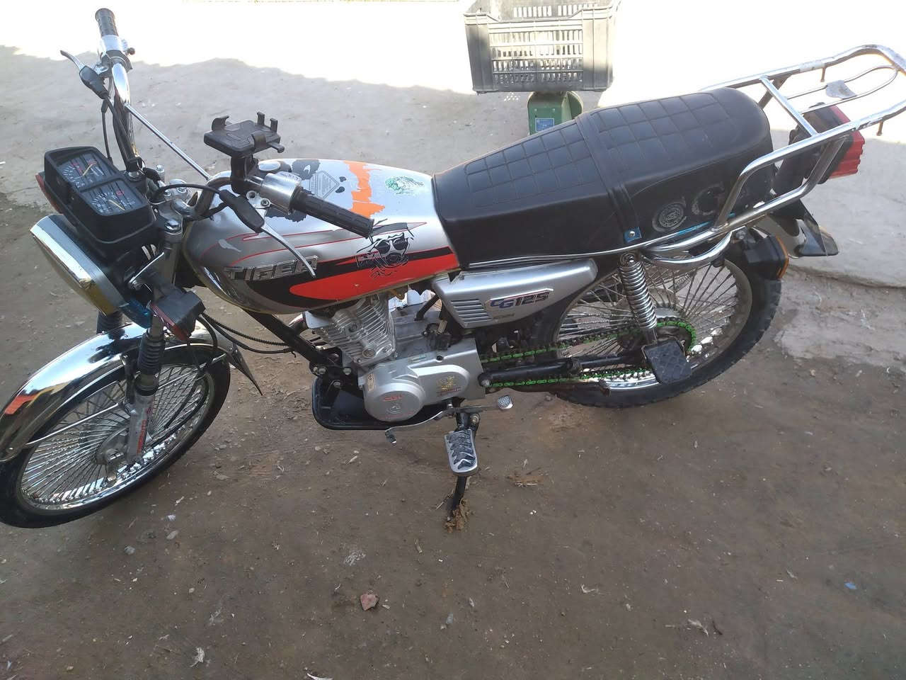 سلام عليكم موطور تايكر موديل 2020السعر 400 رقم الهاتف ***********
