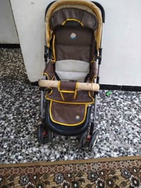 عربة أطفال • نظيفة • توصيل