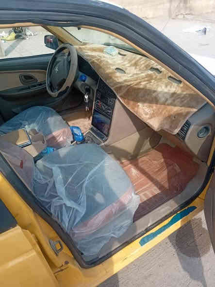 سلام عليكم بيجو لميس موديل 2015 مصفره هيئه وغرامات سنويه جديده السعر 40  رقم الهاتف *********** المكان الشعب حي البساتين
