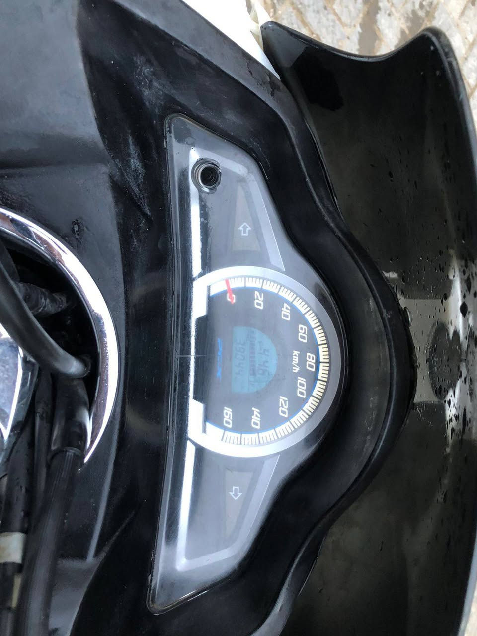 سلام عليكم
بيسي اكس البيع فقط 
مكينه ١٥٠
 حساس تدفئ 
حساس زدحام حساس ستان 
دراجه حلوه ونضيفه تجي جيب وياك فيتر وتشلع عيوني 
مدينة الصدر
رقم/‭٠٧٧٨ ٣٥٠ ٦٨٨٠‬
سعر/واحد ٧٠٠
