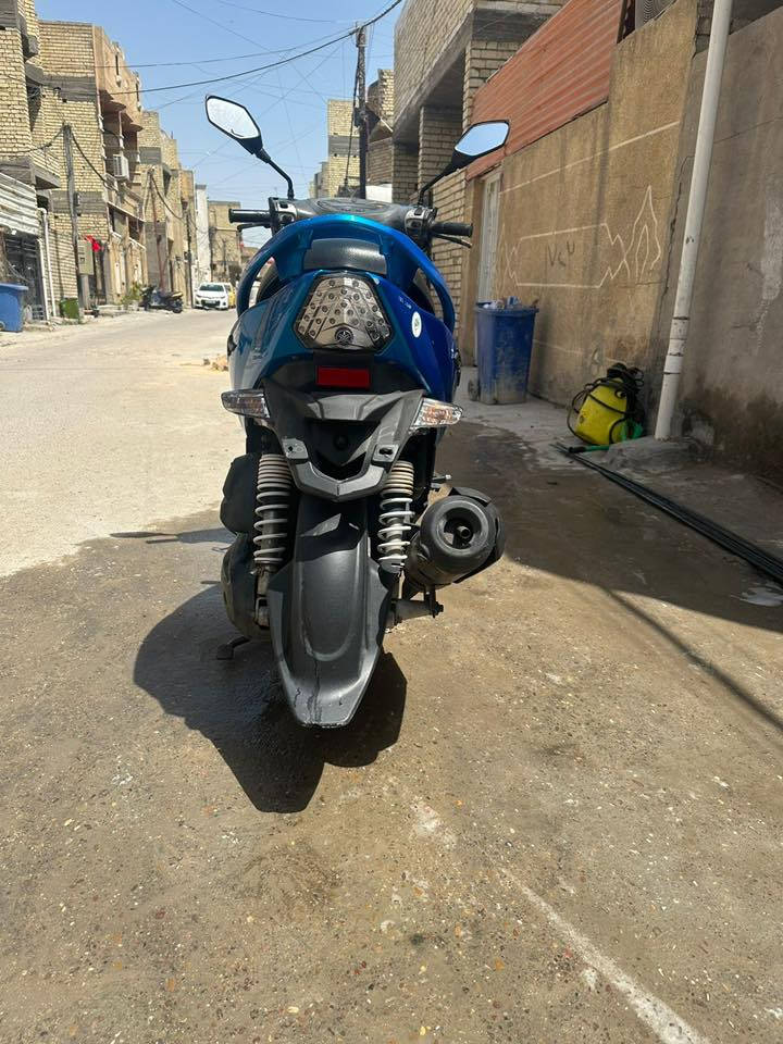السلام عليكم دراجة جيتي ار Gtr مكينتها ناعمه وكلشي موضح كدامك عيبها بس عطل شاشه وكفر الامامي مبدل دراجة جديدة تجي وتشوف بعينك السعر مليون قفل مكاني بغداد رحمانيه الشعلة للتواصل *********** بي واتساب
