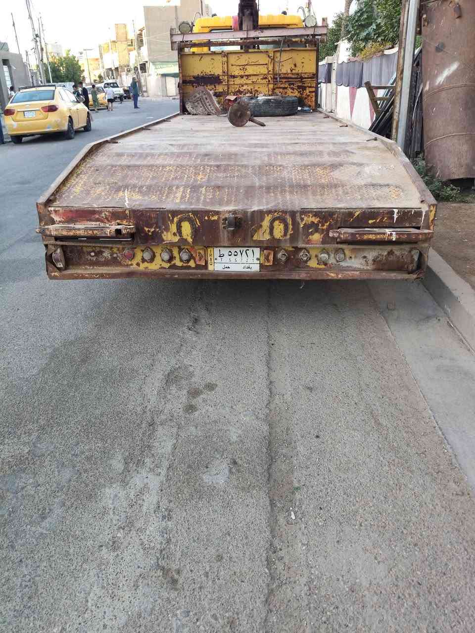 السلام عليكم سطحه مع ماطور همر 3 طن للبيع مكاني بغداد *********** )***********
