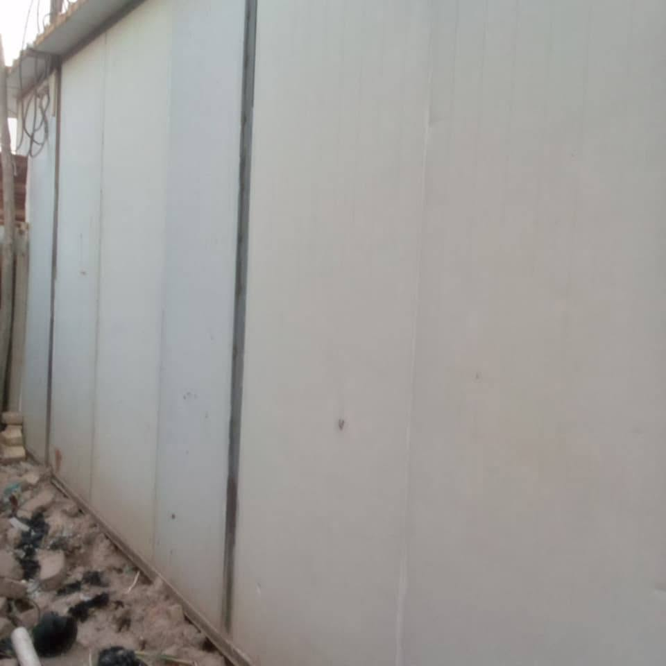 مكلف بالنشر 🌷 السلام عليكم محل كامل سندويج نضيف جدا  فقط الرفوف نباعت  الي يريد يتواصل مع صاحب المحل  للاستفسار على التفاصيل الطول العرض يتصل على هذا الرقم مثل ماواضح بالصور سوق الشيوخ حي العسكري شارع الامام علي ***********
