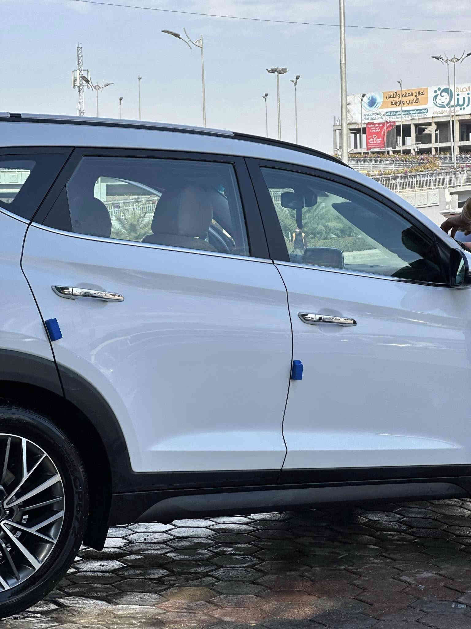 توسان موديل 2020 فول مواصفات كوري اصلي 5 عدسات رقم بغداد باسمي سونارها موثق ماشيه 79 قابله للزياده مع الصور مكان السياره الرمادي قرب مدخل الرمادي السعر 21500 هاتف ***********
ملاحظه الي مو شراي لا يفلسف براسي اخذي 25 اخذ 26 روح اخذ ماني لازمك
