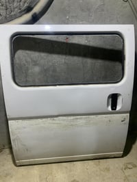 نيسان • ابواب • نظيف