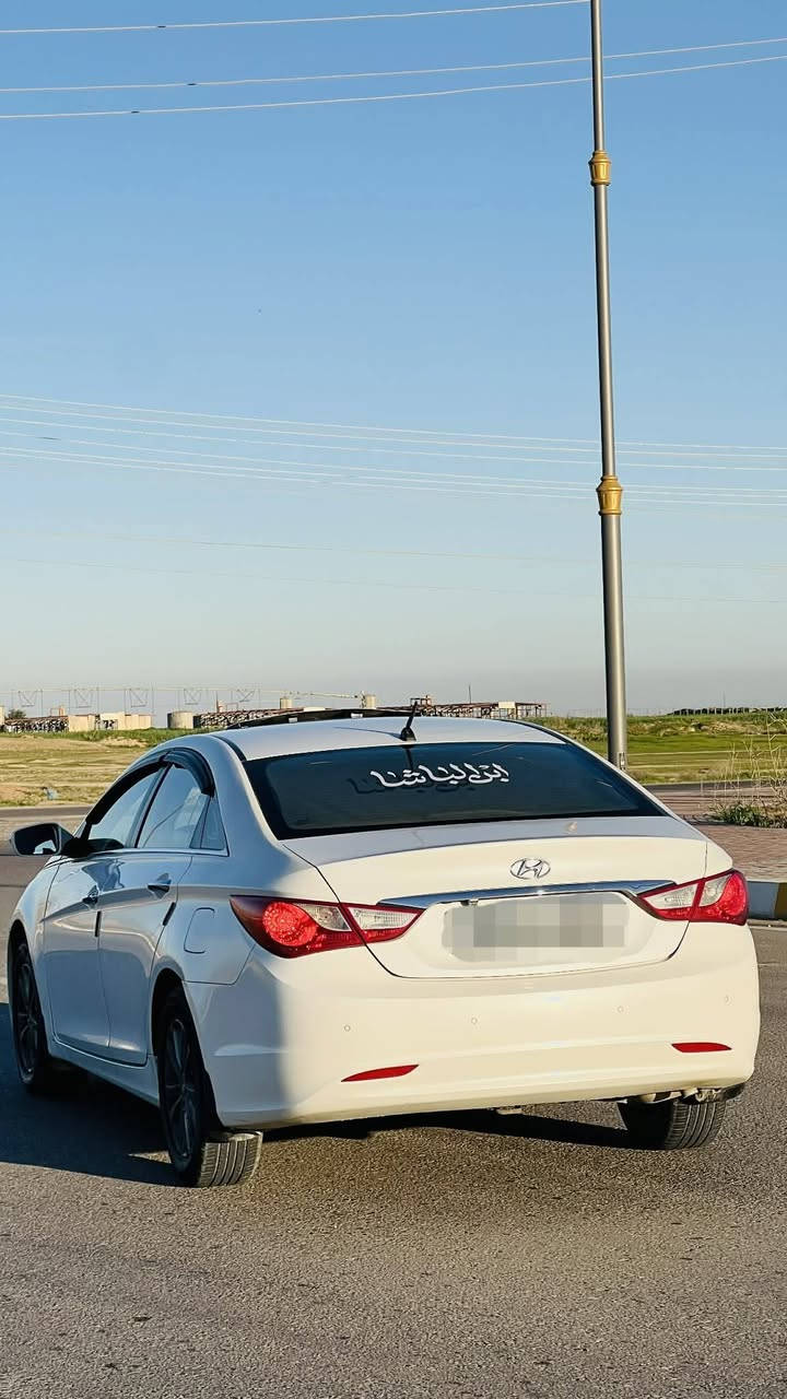 السلام عليكم 
هونداي سوناتا SONATA
موديل 2014 أصل
محرك 2400 دوش الموغوب 
  

متومه ارقام انگليزي رقم وسنويه
كصه قماره فقط 
 
(بانزين أصل )

السياره فول  
تحكم ستيرن  + وضع eco
كشنات جلد تدفئه تبريد
قطعتين تبريد 

( تبريد ثلج ❄️ )
السياره كامله من كلشي 
 گير ومحرك وصدر كفاله
للبيع او المراوس
مكاني صلاح الدين 
***********
