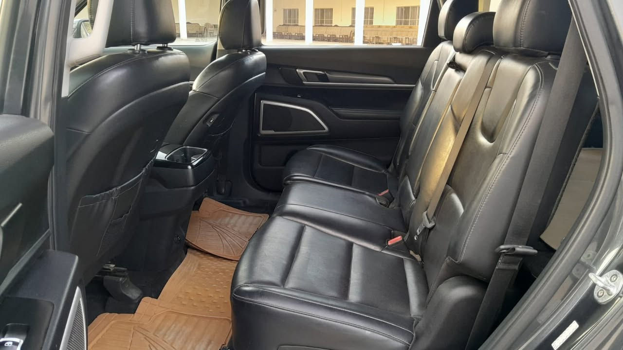 سلام عليكم سيارة تولورايد موديل 21 رقم بغداد دولي بأسمي السونار مع الصور السعر220  مكاني بابل محاويل مكلف بل نشر تفاصيل اكثر عل رقم موبايل ***********
