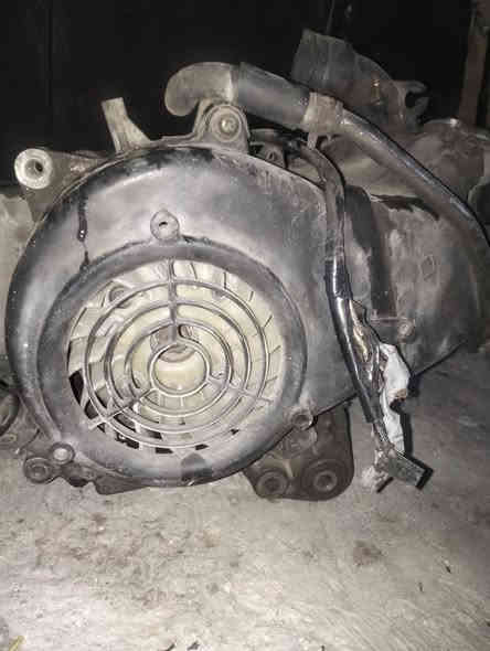 السلام عليكم طابوكه كابريتر  كامله هيه والملف والسوادات والبنزات بس لاطشه لاطشه يعني مااعرف شبيهه السعر 100 المكان المحموديه ***********
