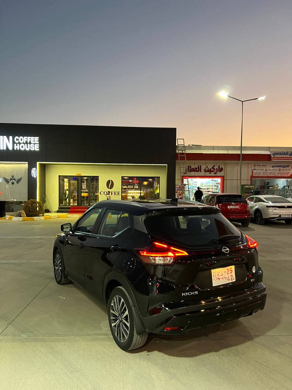 كيكس ٢٠٢٣ sv 
فقط بونيت مبدل ماشي ٥٤ الف ميل بدون رقم كاتي شمالي  بيع مستعجل 
*********** كركوك, العراق
