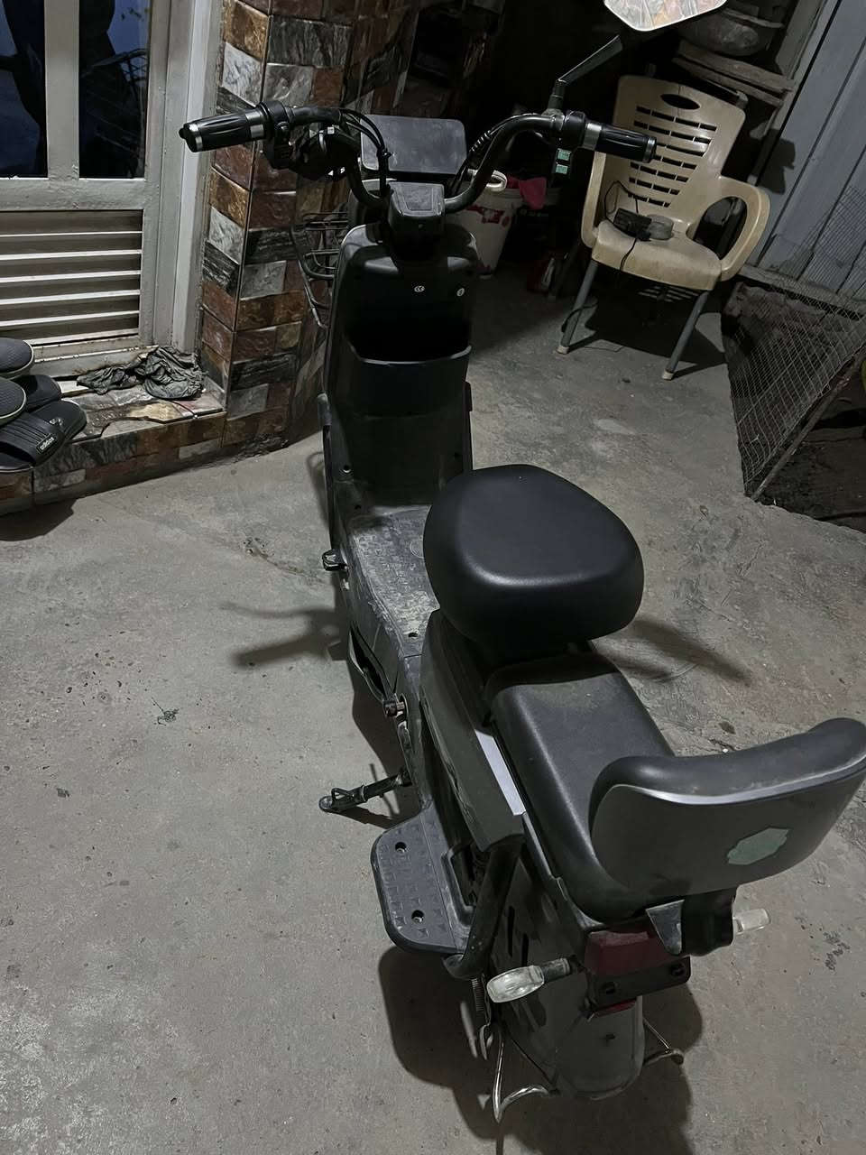 دراجه اوجي للبيع كامله كل نقص مابيه رايده 250 بيه مجال بصيط *********** بغداد البياع شرطه الخامسه
