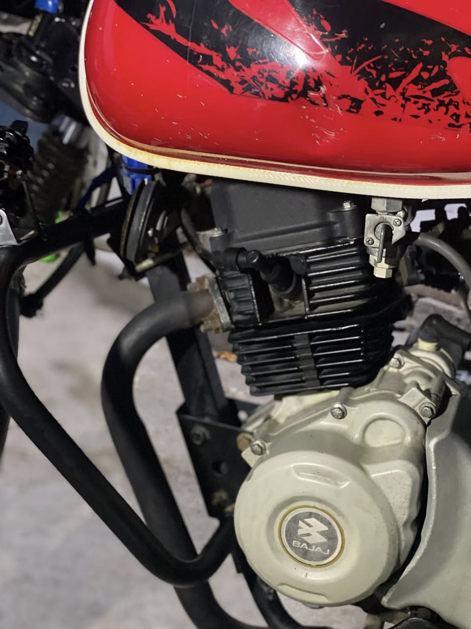 السلام عليكم بوكسر جبلي 21بشهر 11مرقم ديالى تحويل ثاني يوم دراجة كفالة عامة ديالى بعقوبة بهرز باب الخان سعر 2250 وبي مجال حك الجية ***********
