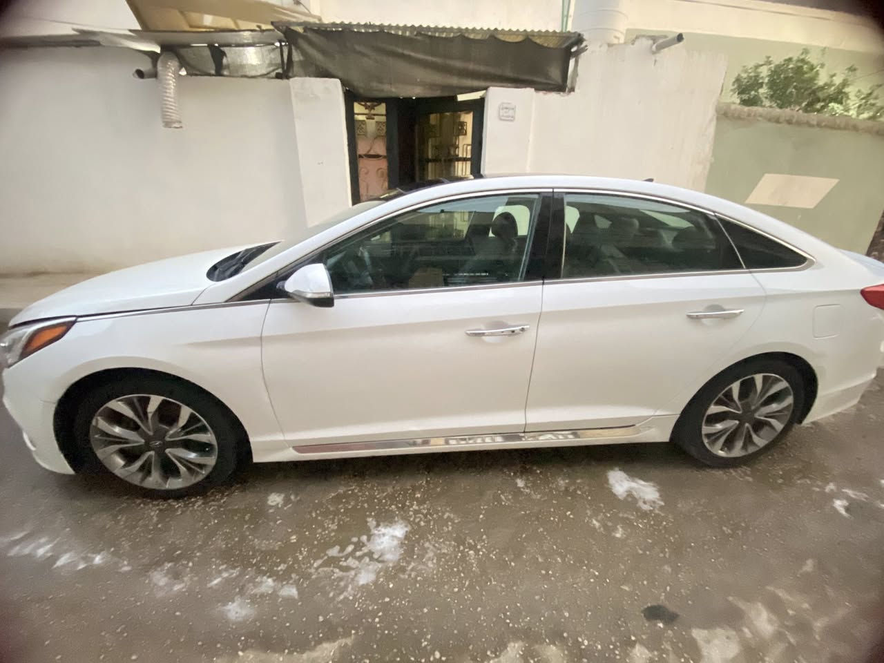 سياره سوناته مكينه 2000تيربو سياره اعلى فئه بريستج موديل 2015 مكاني حله رقم ***********
 السعر 120وبيها مجال او مراوس ب سياره ضربتها جاملغ وبنيد
