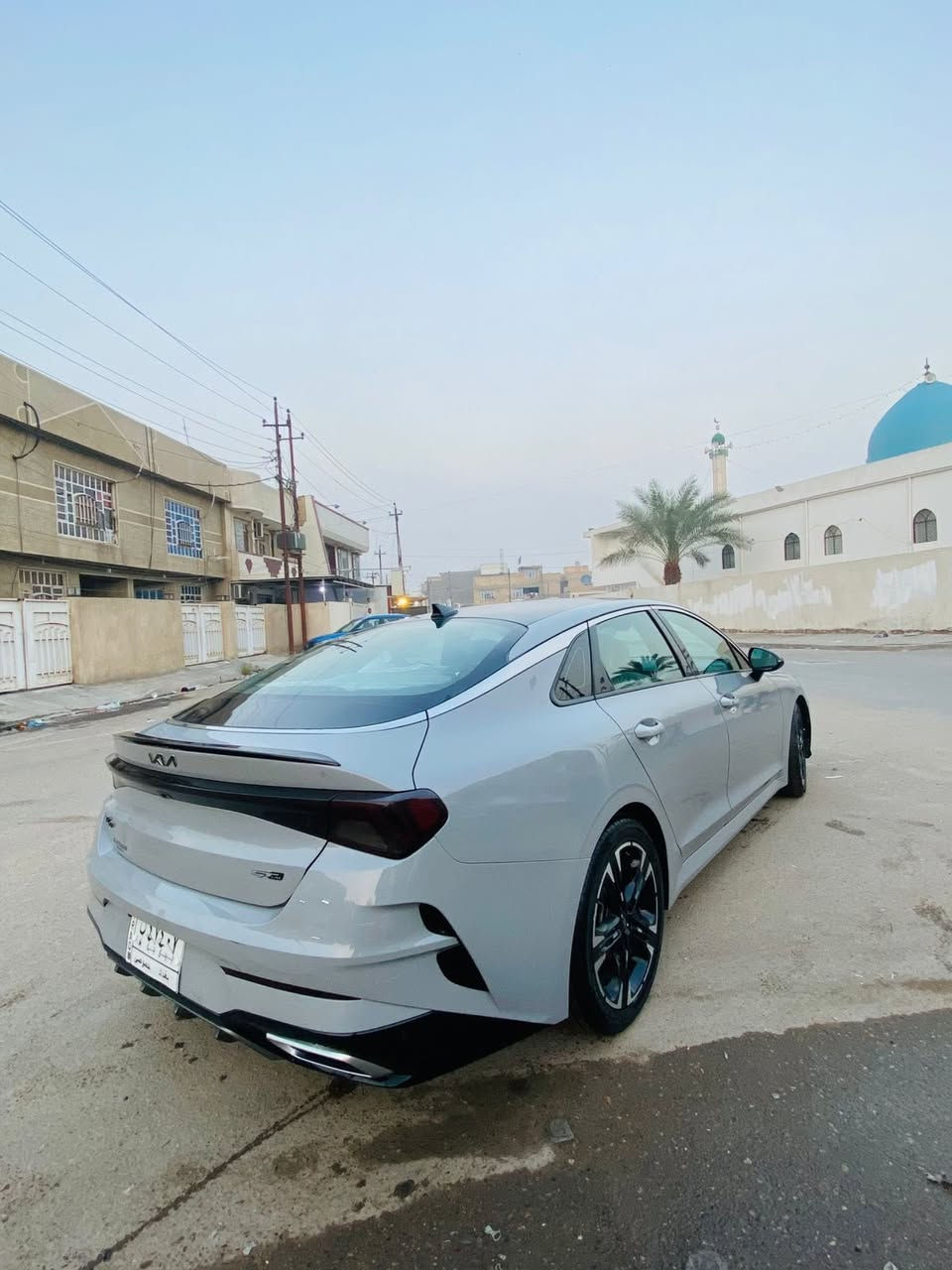 السلام عليكم كي فايف 2022 فول مواصفات فئة جي تي لاين كلاسزز مان مكينه 1600 تيربو فتحه تدفئه تبريد بالكشنات تدفئه دركة ستيرن قيادة ذاتيه تحديد مسار رادار حساس امامي خلفي كشنات جي تي بلادي اوتو هولد ومواصفاتها اكثر من الي ذكرتهن 
رقم بغداد تحويل ثاني يوم 
مكان السيارة بغداد )"// حي الأعلام 
السعر 185
بيها مجال بسيط 
رقم الهاتف 
***********
