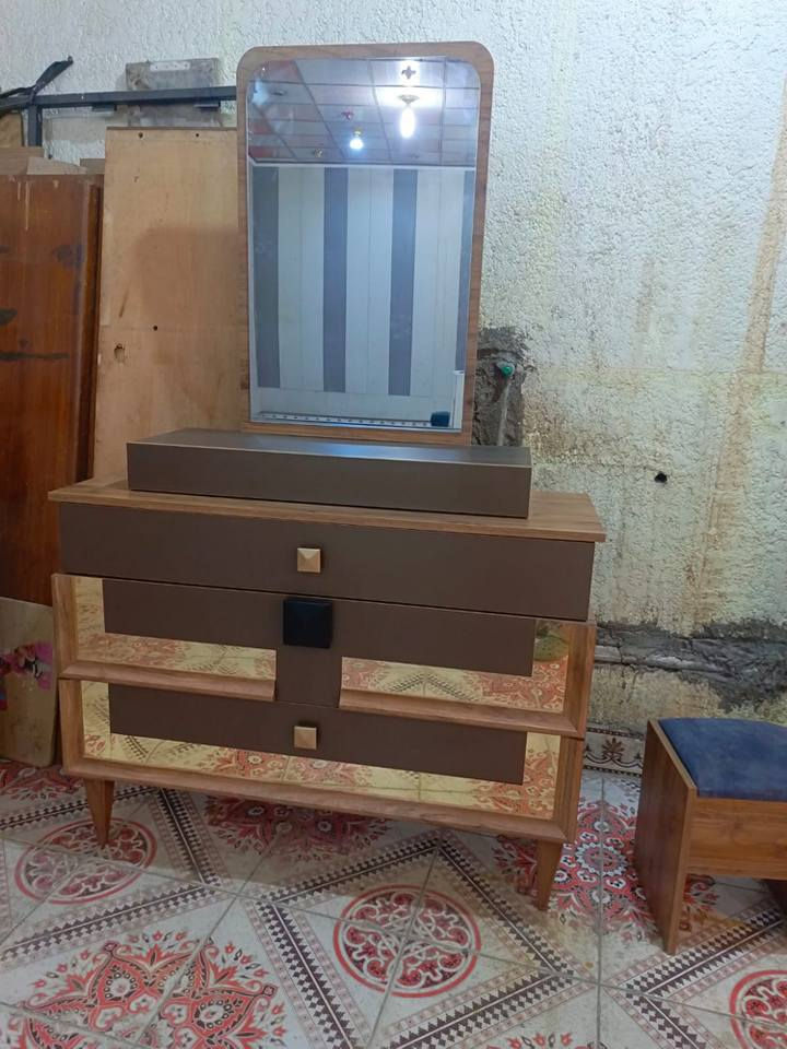 غرقه تركيه  جديد استخدام قليل نضافه 100%
الكنتور بابين سلايت وباب ثابت  
شازلون خزان+طابويه  غرفه حلوه وجاهزه 
السعر 750
العنوان ميسان حي العامل قرب صيدليه الشاكرين 
رقم الهاتف *********** عمارة, ميسان
