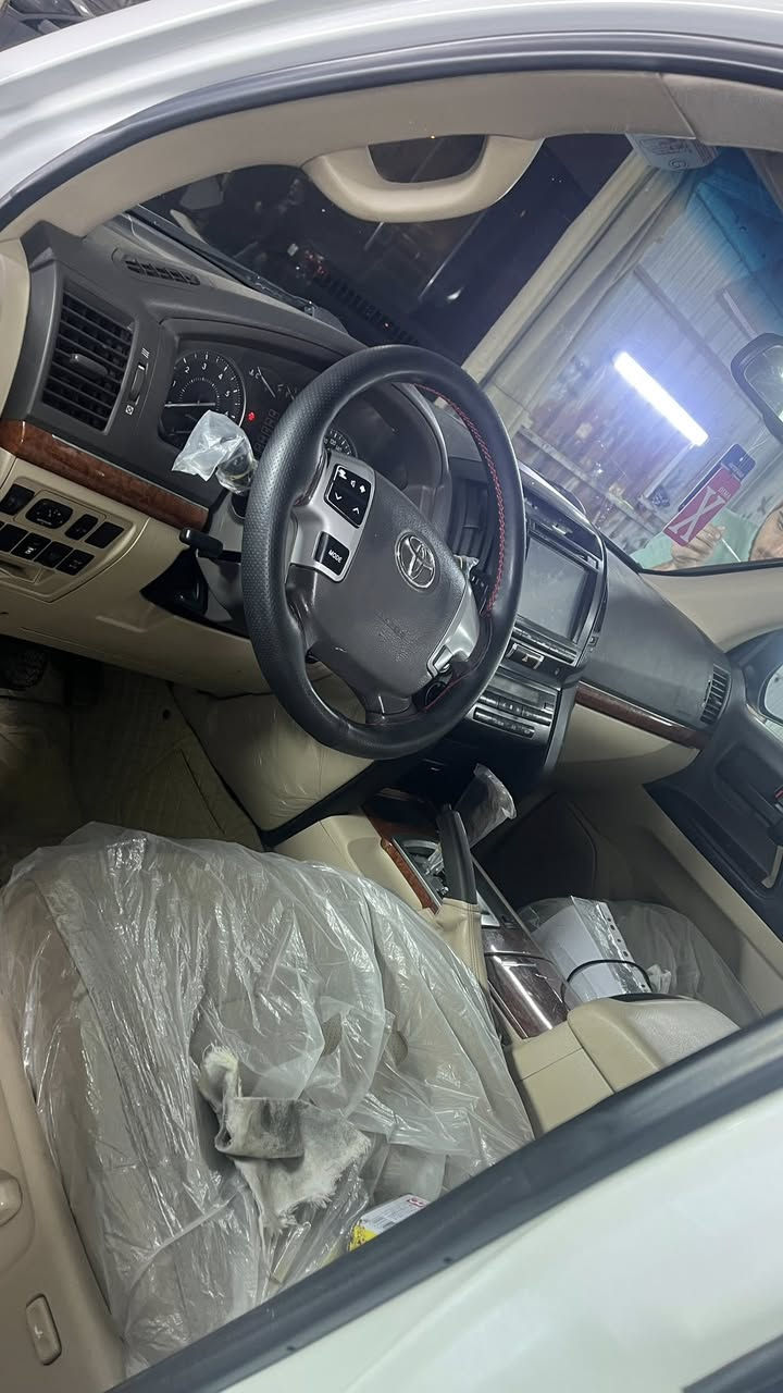 سلام عليكم للبيع او مراوس لاندكروز 2014 كفاله عامه بدون ضربه و صبغ 6 سلندر 4000 GXR سياره جديده وجاهزه بدون نقص مكينه كير صدر تبريد تخم تاير جديد باتري جديد سياره نضيفه ترهم مراوس او بيع مكاني بغداد السيديه السعر 390 ورقه وبيه مجال بسيط 
***********
