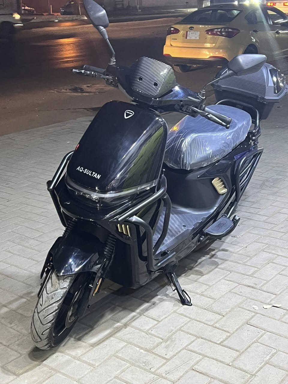 دراجه شحن للبيع موديل 26  استعمال  قليل كلش 6 بطاريات كبار فول  سويج 2 كارت تشغيل شاشه 2 شاحنه الاصليه نظام البك الدراجه جديده السعر 750 وبي مجال العنوان المشتل ***********
