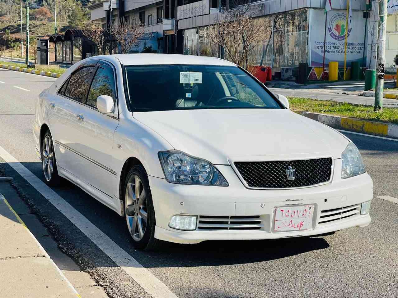 شاهینە مۆدیل2005 ئەتڵەت182✈️چوار دوگمەی قەپات قەپات بەس سلاید نیە  مواسەفات بەسمەیە کوشن جڵدو چوار کوشن هیتەر ویل دینگە ئاوینە شەفت و ئاوینە کارەبایی پەردە کارەبایی سوکان ڤۆلیۆم سوکان خەزن ویل دینگەو لایت عەدەسە شاشەو کامیرا  چوار کوشن کارەبایی و  تەبریت مەرکەزی یەدە بەسمە و سەلاجە  کوشن و بەرە دەرگای لۆک لۆکە مسرەفی تیدا نیە بێ چال بێ شوخت بێ قەپ و قۆپ  توندو تۆڵە   گێڕ و مەکینە تەبریت  بەشەرت   چوار تایەی باشی لەژێرە شوین کۆیە ژم*********** كويسينجاك, أربيل
