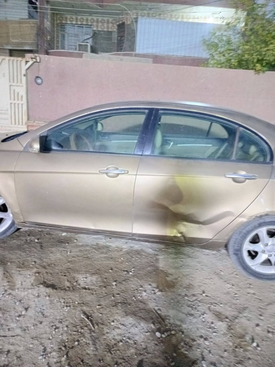 اللهُم صل على محمد وآل محمد جيلي كراند 7 للبيع ٢٠١٣ محرك والكير جيد تبريد تحويل مباشر رقم بغداد العنوان الشعب السعر ٤٥ الراغب بالشراء يتصل على الرقم *********** يوجد واتساب.
