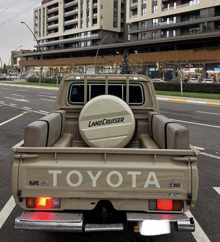 بۆفرۆشتن. ⚜️📦🇶🇦للبیع

لانکرۆزەر - میکزەمین ٢٠١٣ 
گێروو مەکینەی بەشەرت نە کراوەتەوە 
نە بۆیاخ نە ساردە کوتەی  هیچی نیە 

زۆر جوانو پاک ماوە تەوە 
١٤٤ هەزار کم ڕۆیشتوە بەشەرتی فەحس کە حەقیقیە  گەراوە نیە 
هەموو گیانەی بەشەرت 

سەنەوی هەتا ٢٠٣٠ تازەیە هەموو گیانی بەشەرت 

سعر /في التعليق يتم الرد فورا على المسنجر ✍🏻

نرخ/ لە کۆمێنت بنوسە یەکسەر وەڵام دەدەیتەوە 📮

ژمارەی خاوەنی: ***********☎️
واتساب
