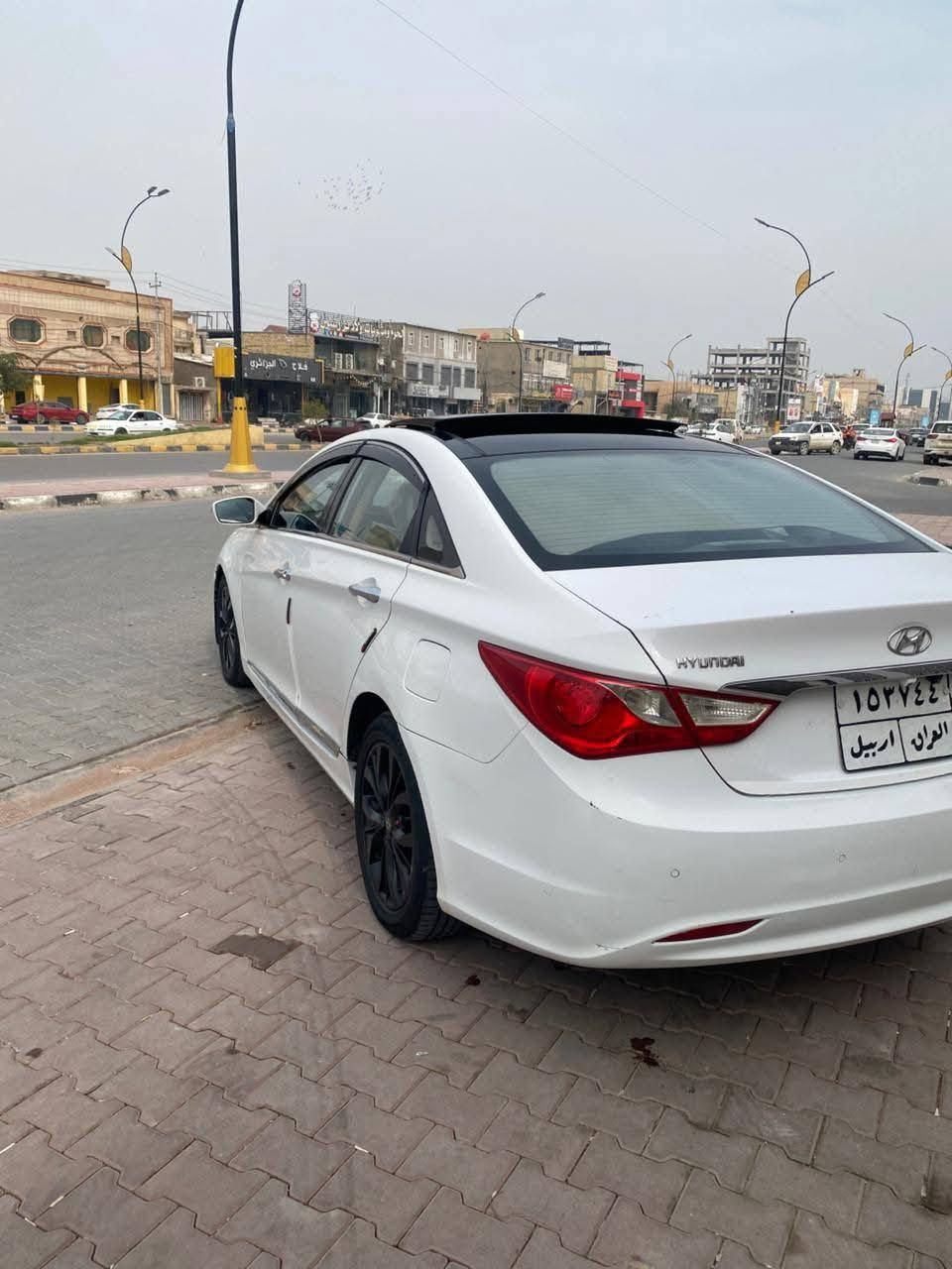 سلام عليكم سوناتا خليجي موديل ١٠ ضررها باب وجاملغ جهت السايق فول عدا البصمه بانوراما بسم كردي مو شركه ما مطلوبه  غرامات  مكان السياره نجف وهذا رقمي *********** السعر 100

