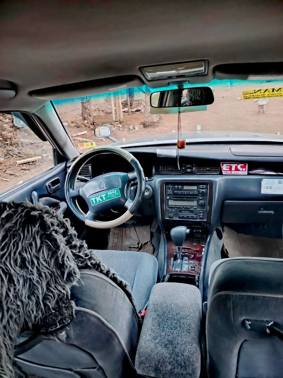 سلام عليكم ورحمه الله وبركاته سياره راس ثور تكم البيع سياره مكفوله من الكص و العيب الشرعي و الصوليات السياره فقط ضربه الجاملغ الخلفي جه السايق فقط السياره 90و بيه مجال الشراي التصال***********وتساب موجود
