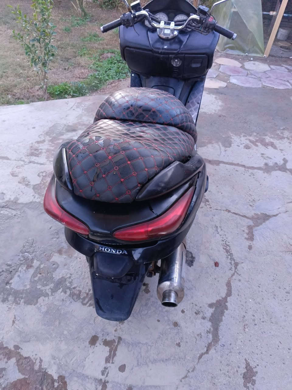 قيم وخذ  مكينه مامفتوحه  مكاني بابل اوراقه تنكعد بلمطر ***********
