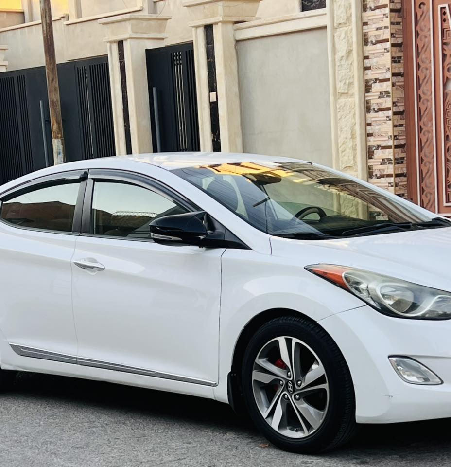 النتر أمريكي 2012
باسمي 
سنوية ال 2029
كابون بانزين بيها ⛽️
ضررها جملغ وبوند صبغ 
نص  مواصفات 
محرك 18 دوش 
غرامات صفر 
وشرط التحويل 
بطارية جديد 
***********
