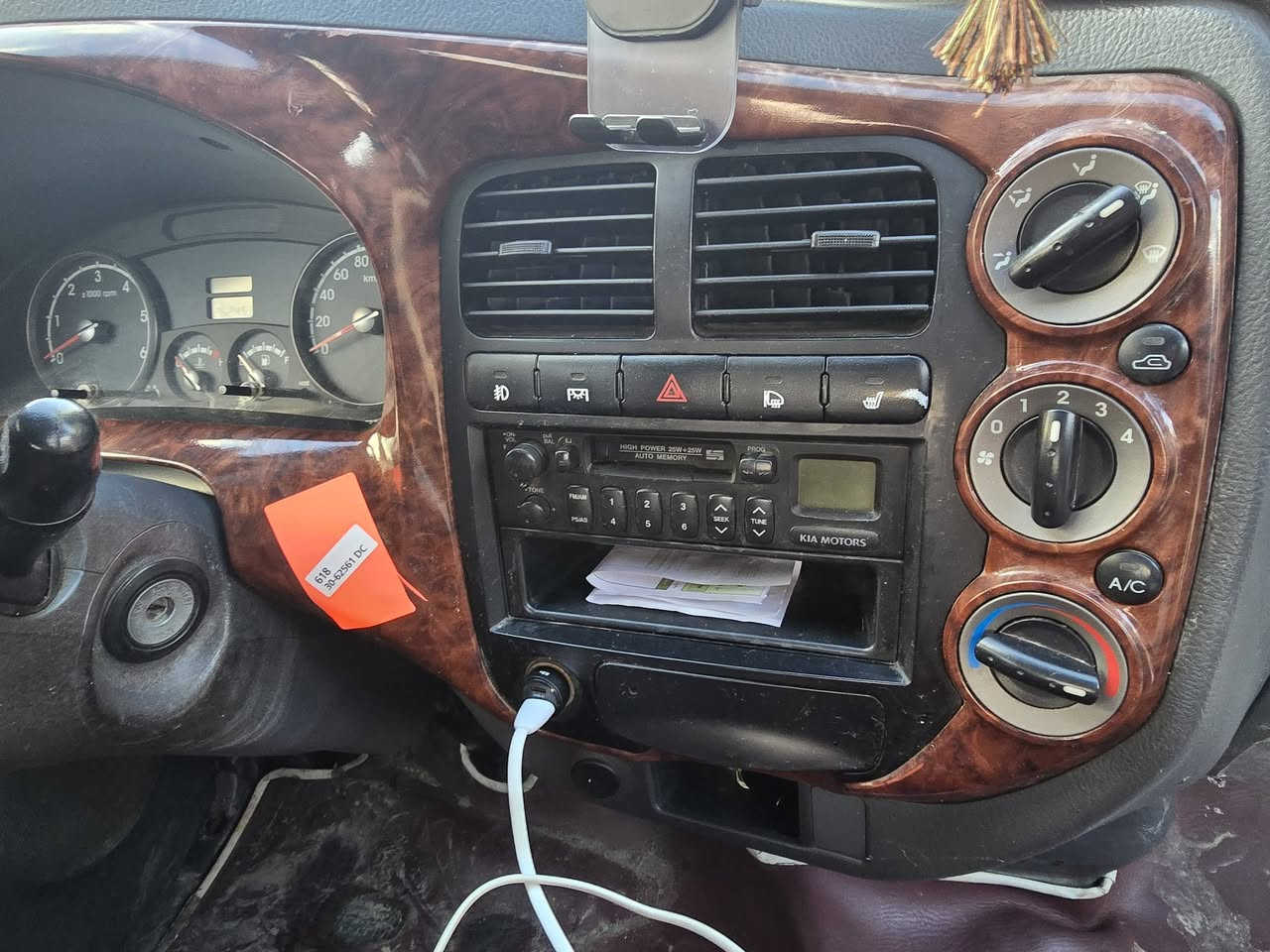 بەناوی خودا ... کیا بار 2010
پێشی گۆڕاوە بە 2021
3000سۆپەر مەکینە ڕەش

کۆدی ئاسایش
پێنج دووگمەی فوول مواسەفات

شەش تایەی لۆک و دەبڵ سپێر
ویل و تایەی 13بۆ باری قورس
ناو بۆدی و چەمچە
سەقف سەلە
کوشن و ئاوێنە هیتەر
ئاووێنە کارەبا
کامل جوانکاری 
کامل مەسروف
تەبریت لەسەر سویچ
گەردو شەنگ و ڕزیوی قەترەنیە
بینیت گەڵا ببڕە
چاڵو شوختی نیە

گێڕومەکینە بەشەرتی ئەوەی ئینجکتەرەکانیشی نەکرابێتەوە

ڕۆن و دەبڵ فلتەر تازە گۆڕاوە
داعامی دواوە

تەنها فرۆشتن
تەنها تێل
***********
ڤایبەر واتسئاپ
