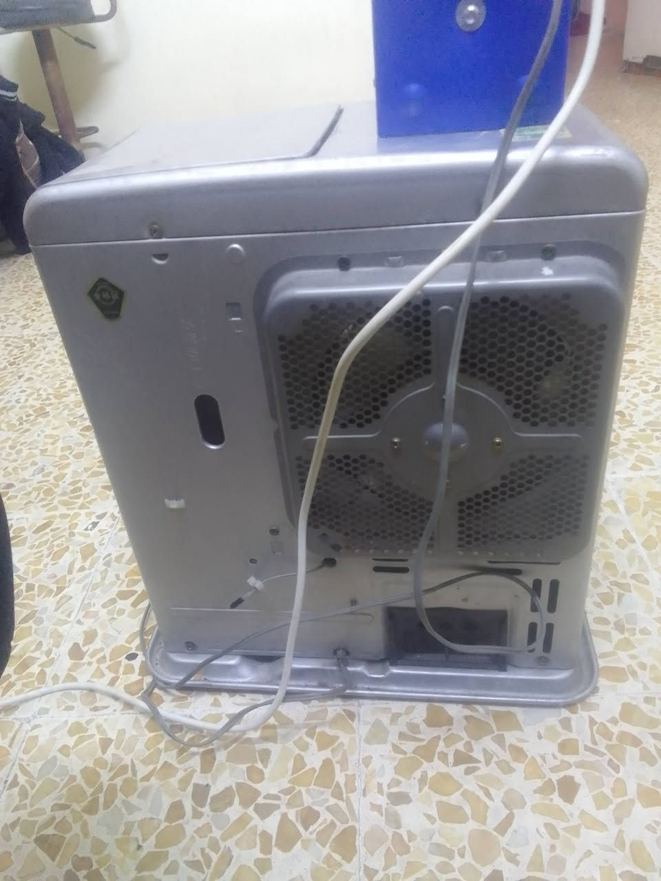 السلام عليكم صوبات اثنين للبيع اللون الرصاصي يابانيه شرط اثنين مشغلينا السعر 65 قفل بيع فقط اثنينن التواصل *********** فقط واتساب
