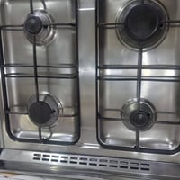 طباخ • كريازي • نظيف