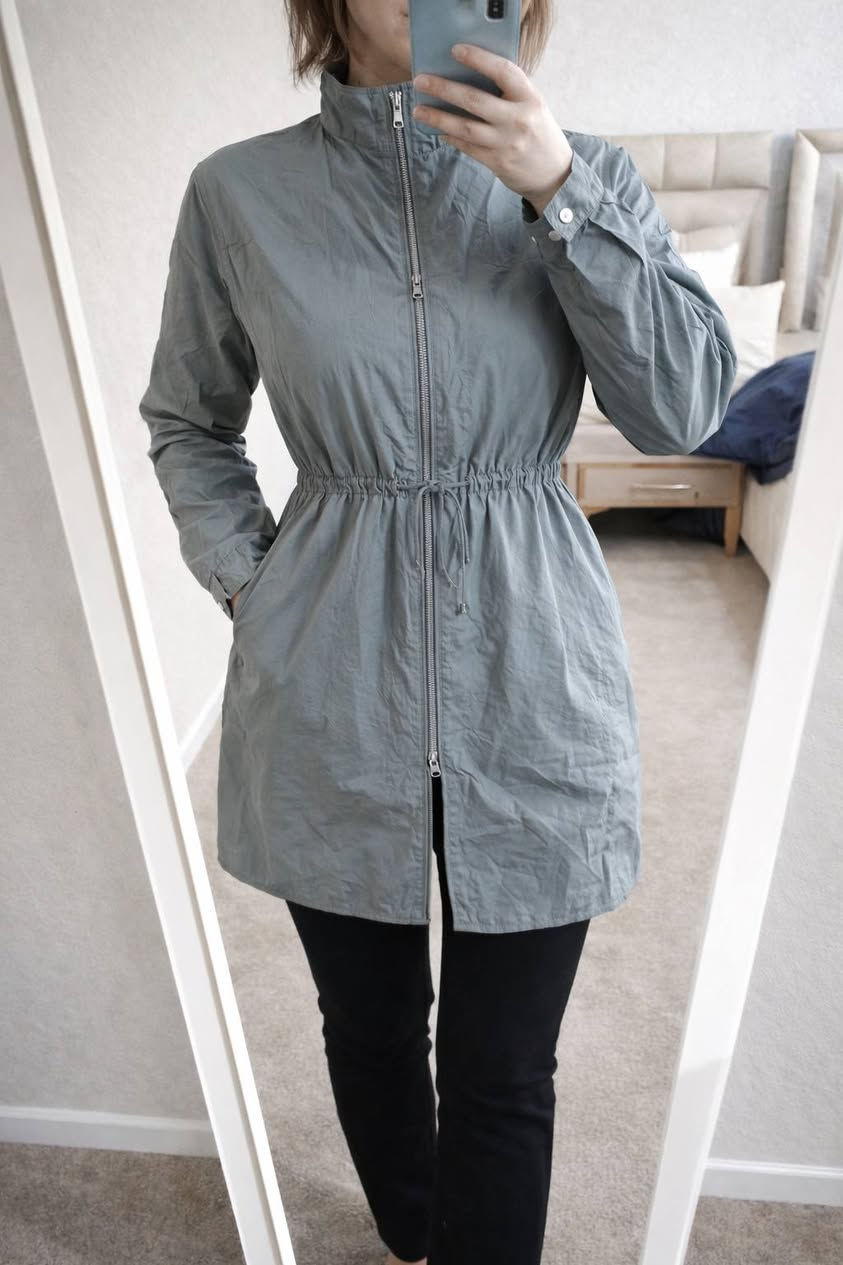 بنات عندي هذني الملابس  بيهن مستعمل هواي واكو با قليل ونضيفات وبسعر مناسب الي تحب تحجز تسلني خاص


**إذا كنت صاحب هذا الإعلان وتريد حذفه لأي سبب، رجاءا أرسل رسالة إلى الدعم الفني**