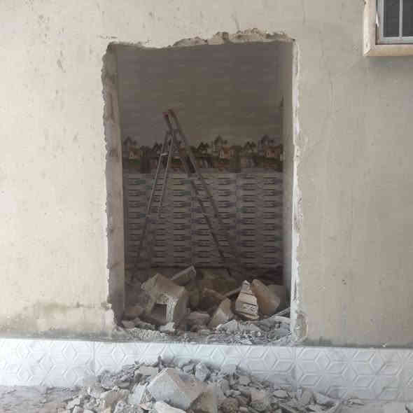 السلام عليكم
يوجد كتر فتح ابواب وشبابيك الساحل اليسر سديره
رقم الموبايل ***********
