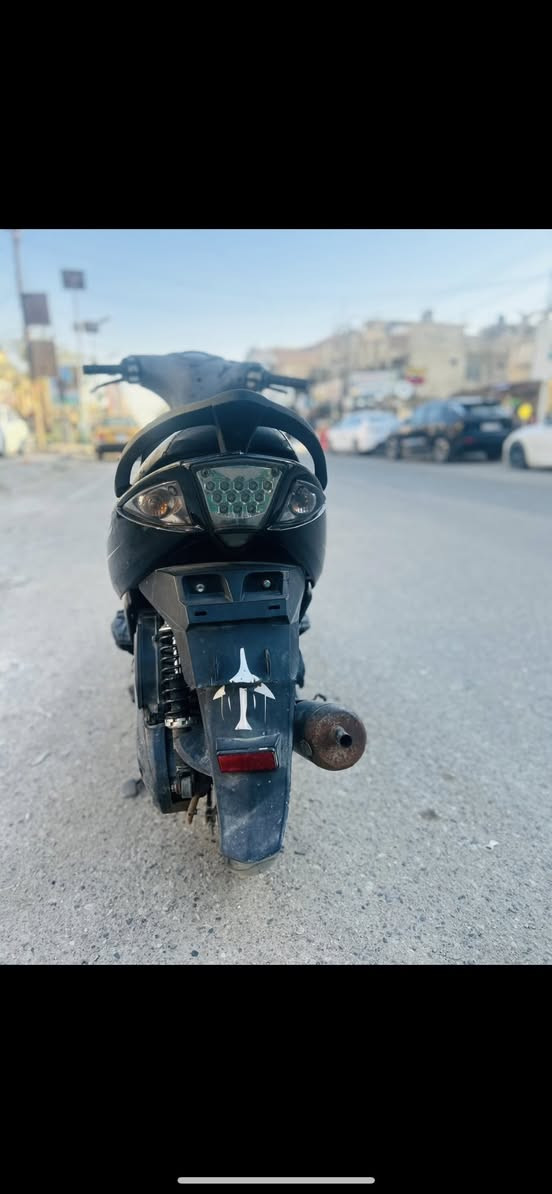 سلام عليكم دراجه للبيع ماكس مضلع دراجه نكره سلف السعر 425وبيها مجال حك الجيه دراجه كلش حلوه مكاني البياع اي ستفسارل الاتصال على الرقم ***********
