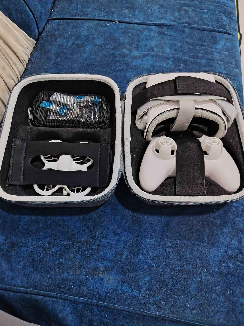 سلام عليكم درون fpv beta مستخدم قليل وياها بطاريتين و شاحنة و مراوح احتياطية عدد 4 
السعر 240 قابل للتفاوض


**إذا كنت صاحب هذا الإعلان وتريد حذفه لأي سبب، رجاءا أرسل رسالة إلى الدعم الفني**