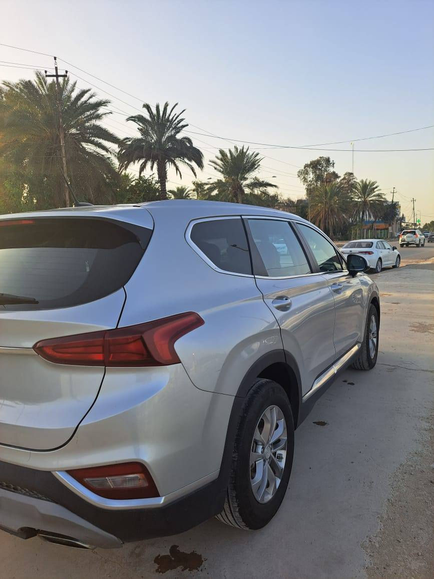 سنتافي 19 وارد للبيع
ماشيه ٣٨ الف 
نضيفه وعلى ايدنه ما ناقصها شي حادثهه بسيط جدا كل قطعهه مكفوله عدى شي بسيط تعديل حافه جاملغ والباقي مكفول مكينه 2400 cc رقم بابل جديد 
165 سعرهه


**إذا كنت صاحب هذا الإعلان وتريد حذفه لأي سبب، رجاءا أرسل رسالة إلى الدعم الفني**